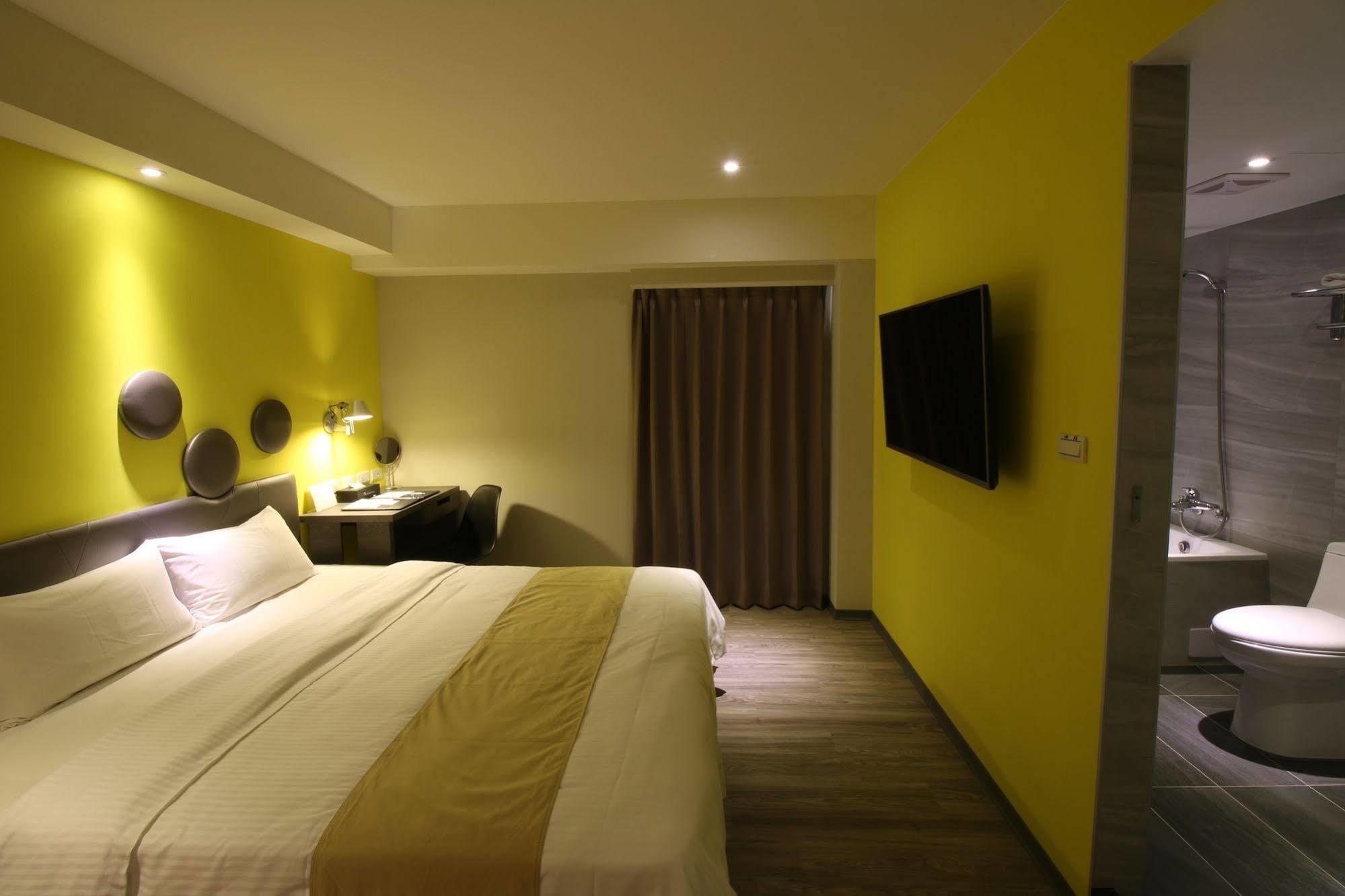 גאושיונג Blue Coast Hotel מראה חיצוני תמונה