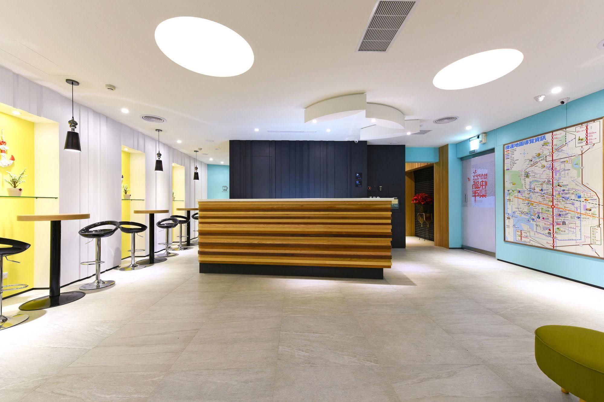 גאושיונג Blue Coast Hotel מראה חיצוני תמונה